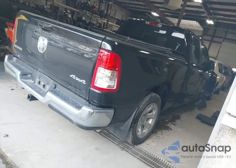 2022 Ram 1500 Big Horn 4X4 6'4 Box z USA, uszkodzony, nr VIN 1C6RRFBG9NN458275